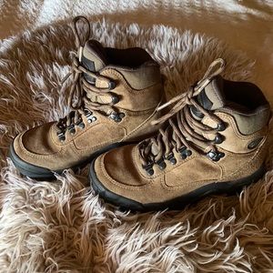 Vasque hiking boots